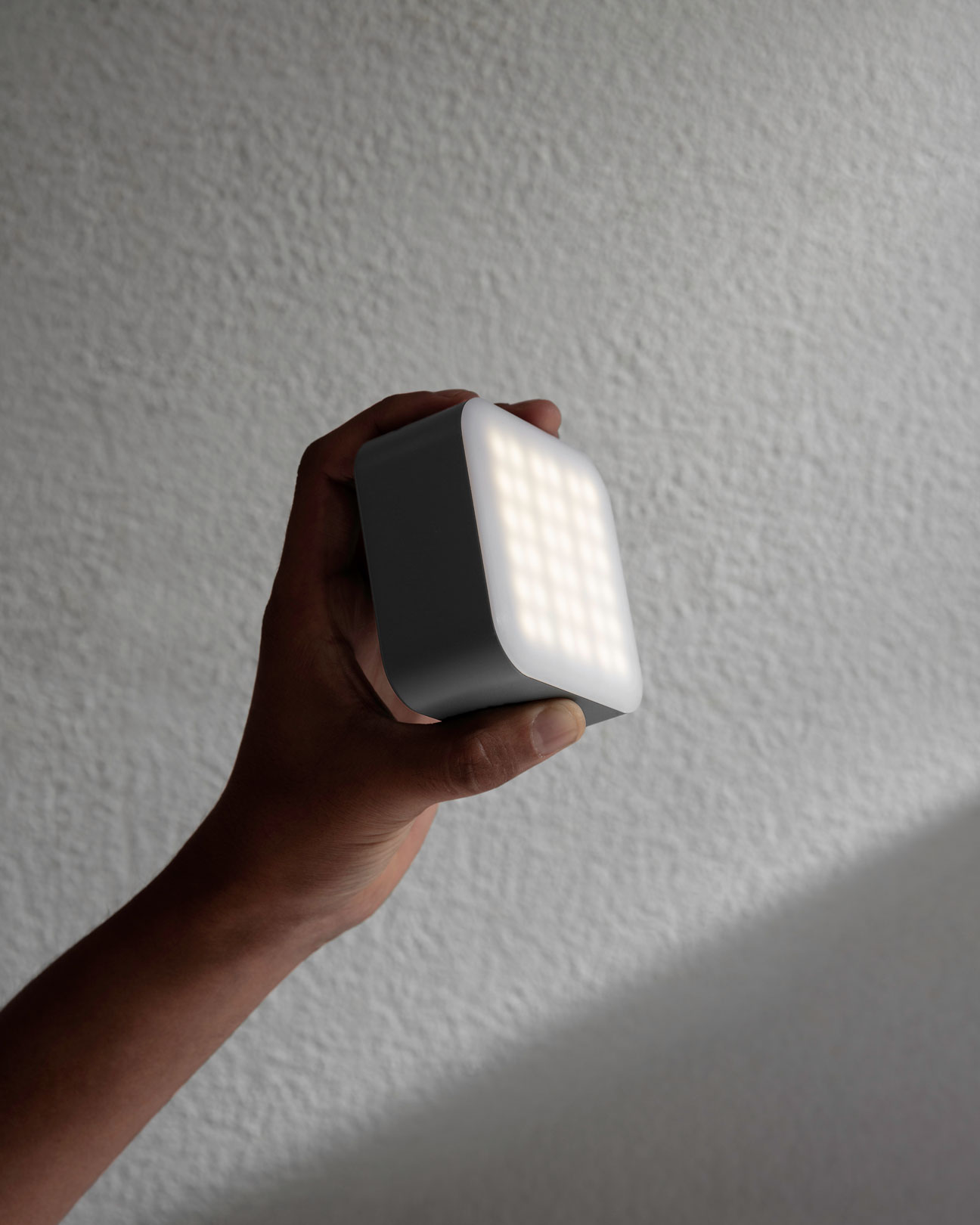 SPACE10-SE-portable-battery-web-photo-by-Chris-Tirrell-2